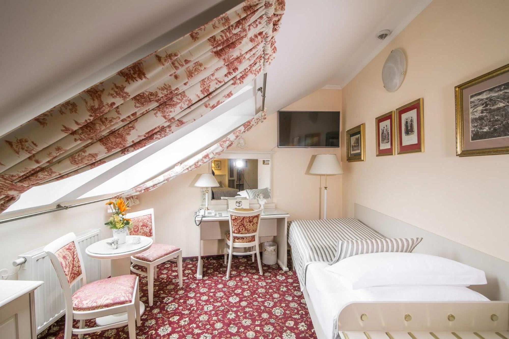 Grande Madonna Hotel
